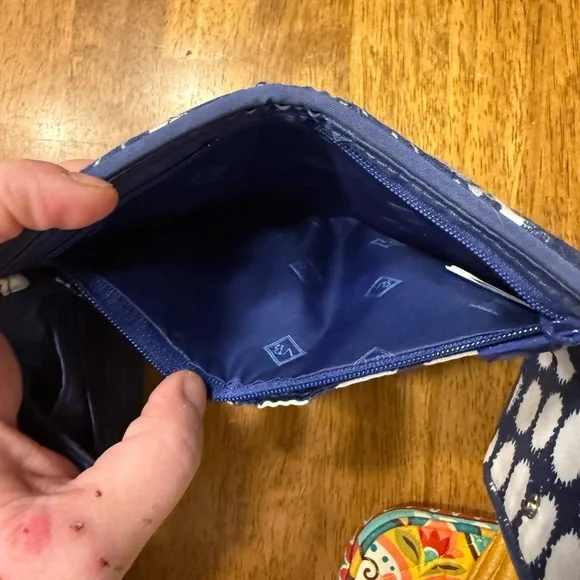 Vera Bradley Blue and White Wallet - Picture 5 of 6